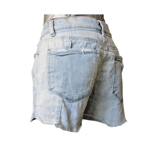 Mudd Shorts Women 7 Blue Distressed Denim Mid Rise (W26 L3) - Picture 4 of 13
